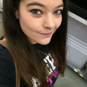 Meet your Posher, Candace